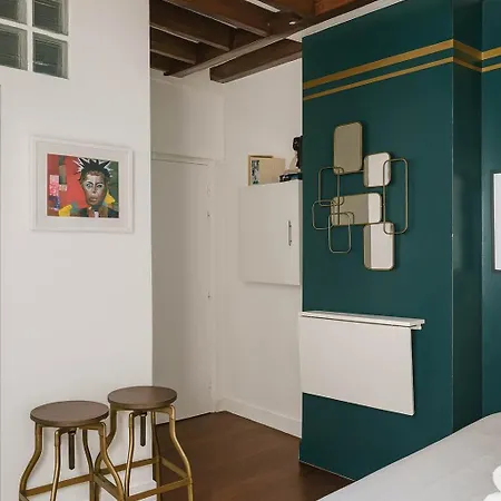 18 Cosy A Montmartre Ideal Couple Apartment